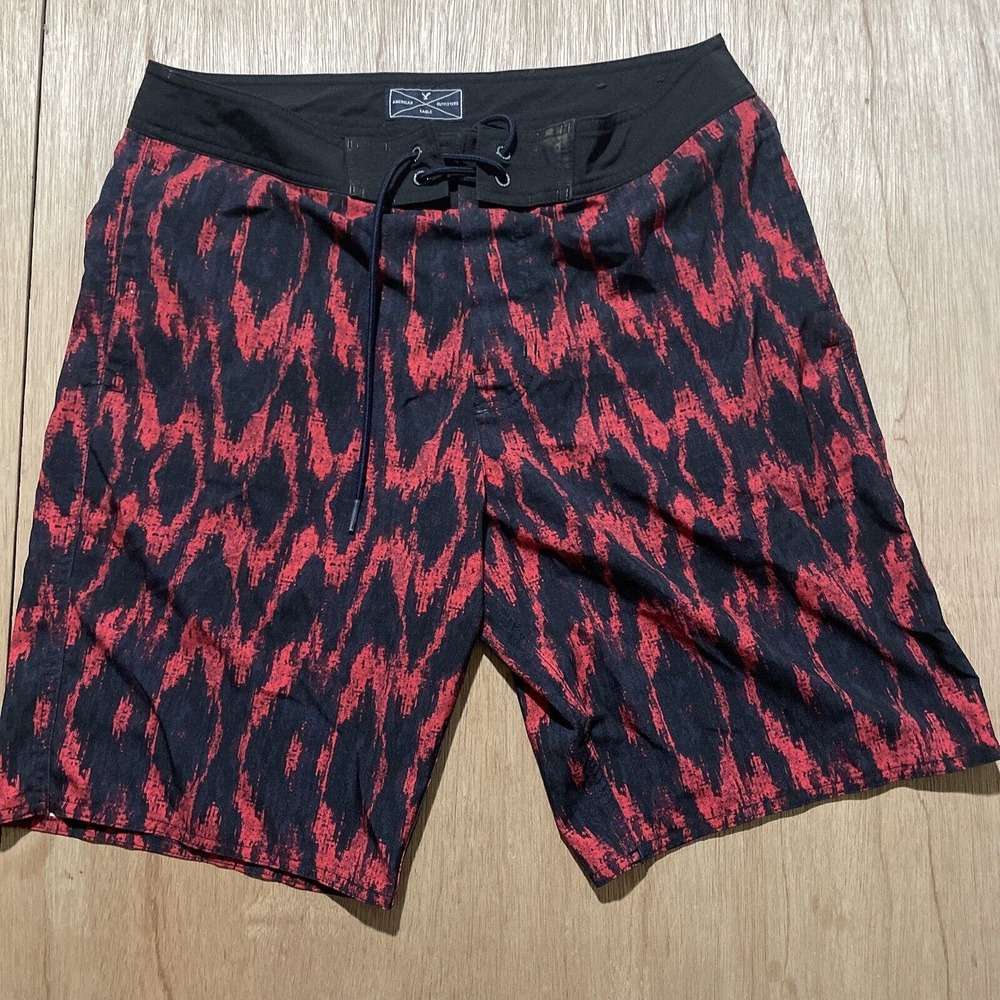 American Eagle Red Black Printed Board Shorts Men's Size Medium Swimwear‎ Swim